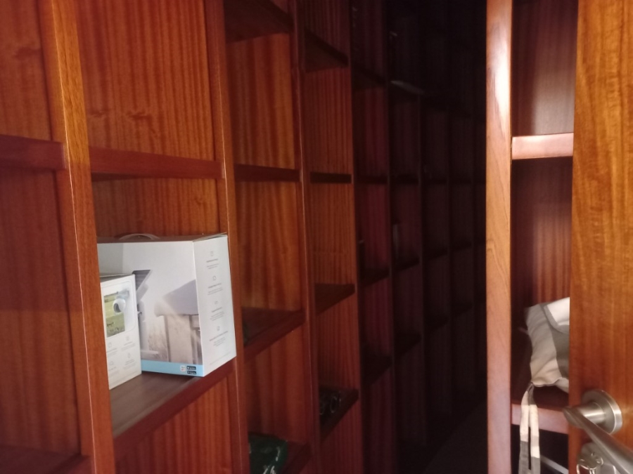 5 Bedroom Property for Sale in Broederstroom North West